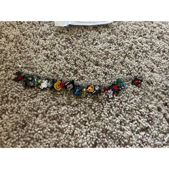 NWT Disney charm bracelet - Picture 1 of 4
